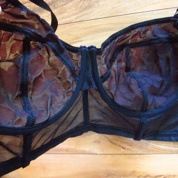 TORRID Black & Red Hearts Unlined Sheer Lace Underwire Bra size 3 - Picture 5 of 6